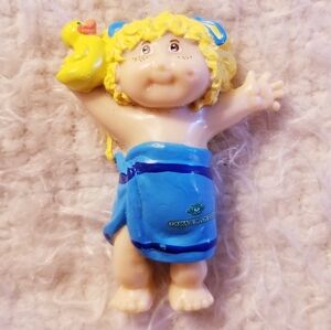 1984 Cabbage Patch Kids Bathtime Mini Figure Blonde Hair Blue Towel Vintage